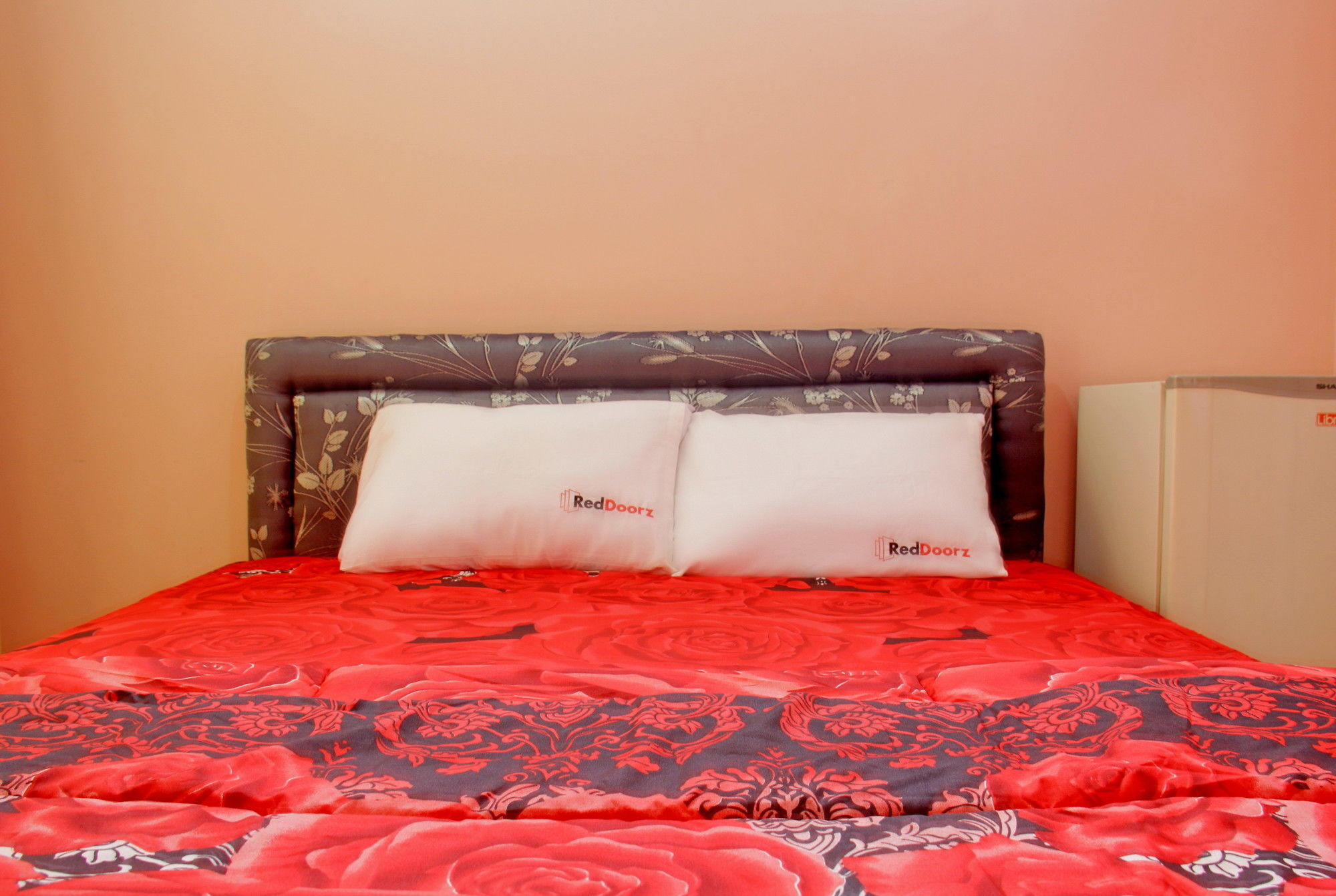 Hotel Reddoorz Near Hyperpoint Pasteur Bandung Esterno foto